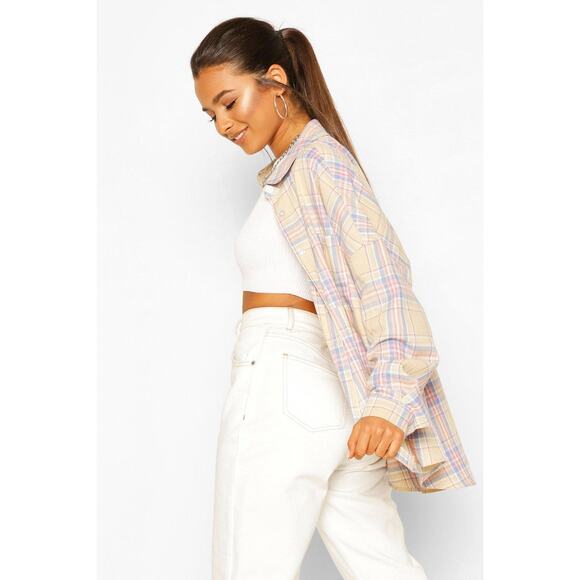 NWT Small Oversized Tan Flannel Button Up Shirt Long‎ Sleeve Down Plaid Collared - Picture 2 of 5